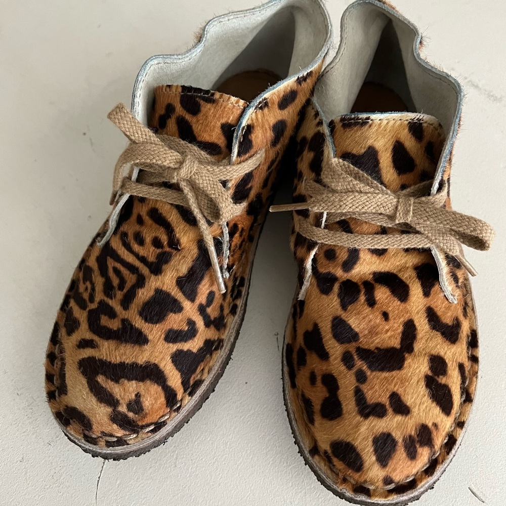 Little girls, size 13 Crewcuts mohair leopard print short boot